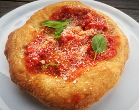 Dove mangiare la pizza fritta a Paestum